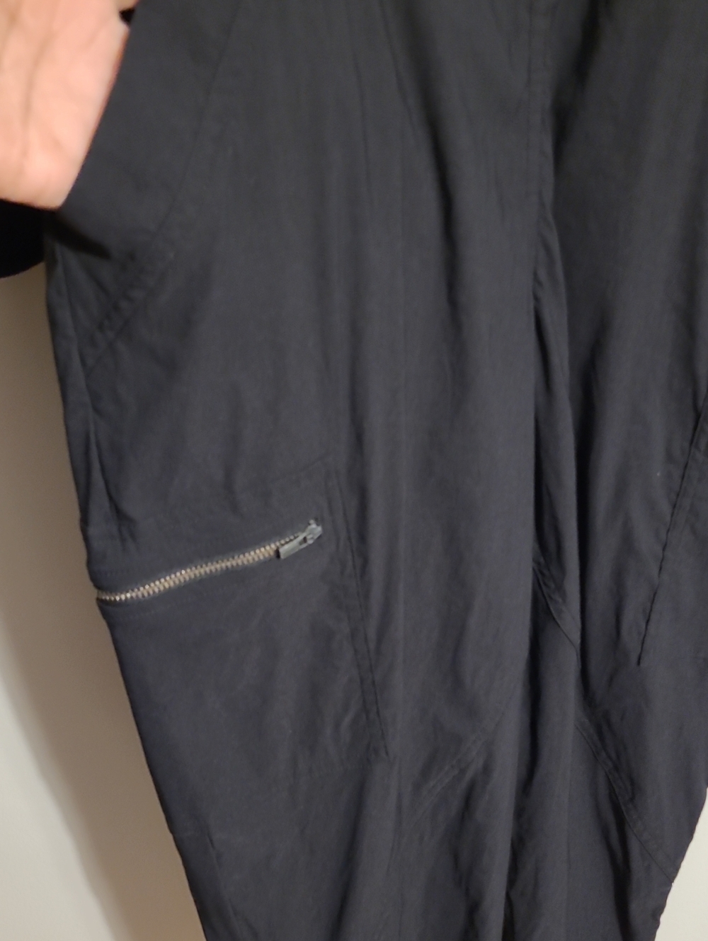 Athleta Lenox Utility Cargo Jumpsuit Black Wmn Sz 6 Gorpcore Athletic - Picture 8 of 16